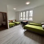 Hostel Schronisko Mlodziezowe Oleandry Krakow