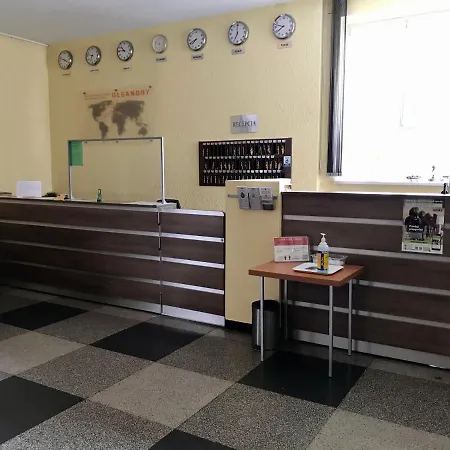 Schronisko Mlodziezowe Oleandry Hostel *