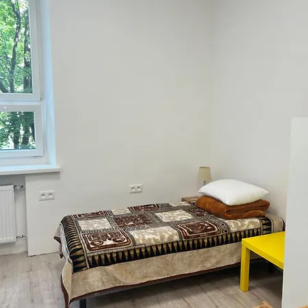 Schronisko Młodzieżowe Oleandry Hostel *