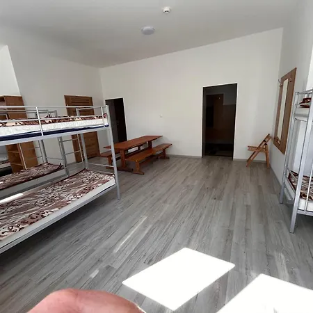 Schronisko Mlodziezowe Oleandry ホステル *