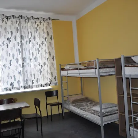 Schronisko Mlodziezowe Oleandry Auberge de jeunesse
